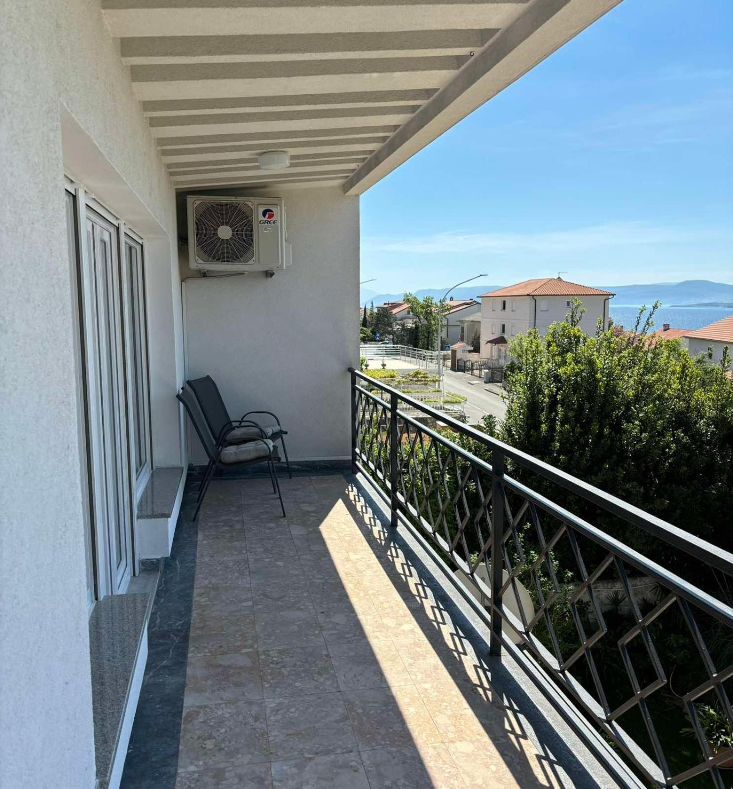קריקווניצה Helen Apartments מראה חיצוני תמונה
