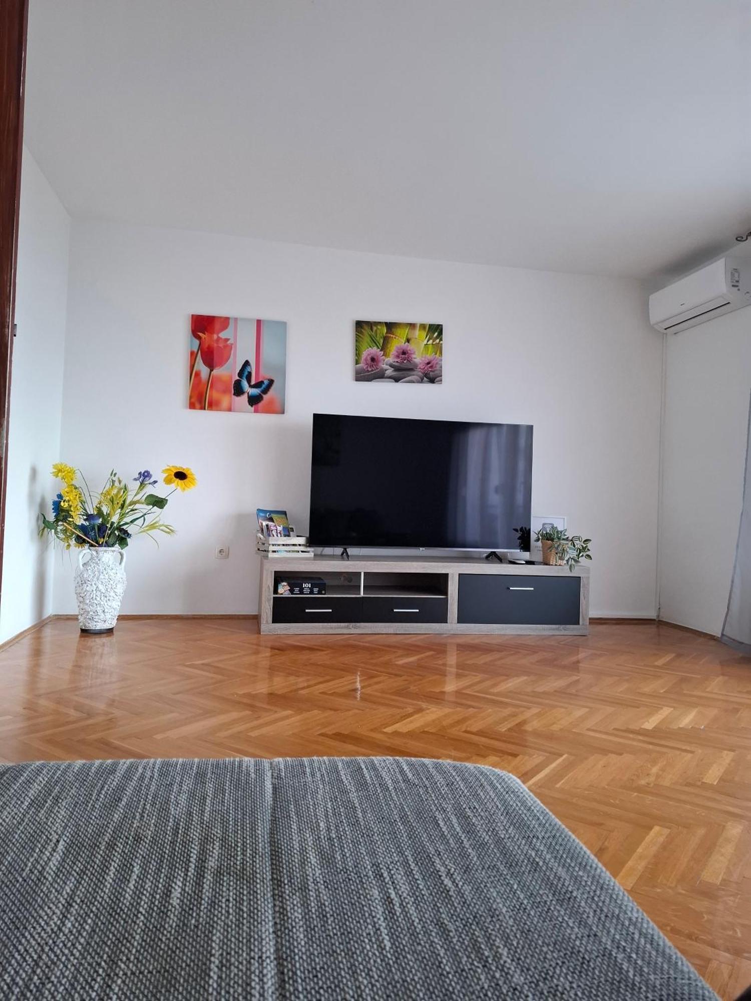 קריקווניצה Helen Apartments מראה חיצוני תמונה